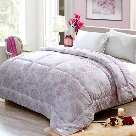 水星家纺柔丝亲肤被 打造舒适安眠体验